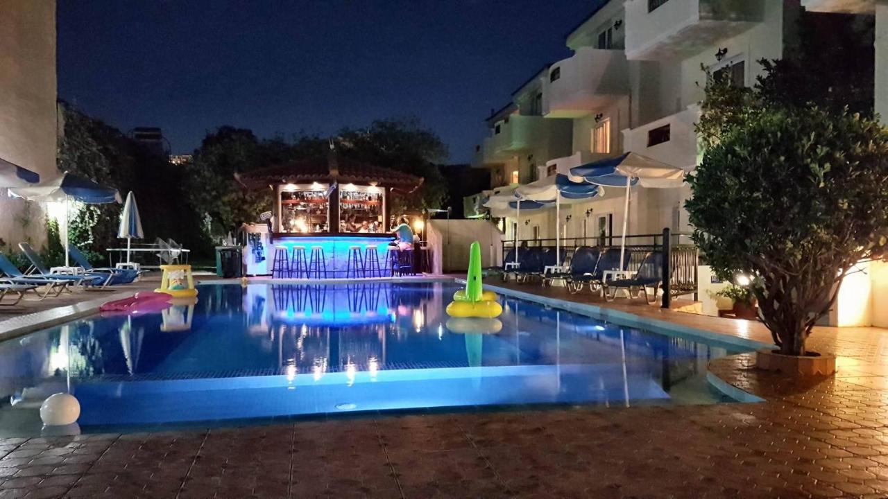 Sofia Studios & Apts Ayía Marína Екстериор снимка