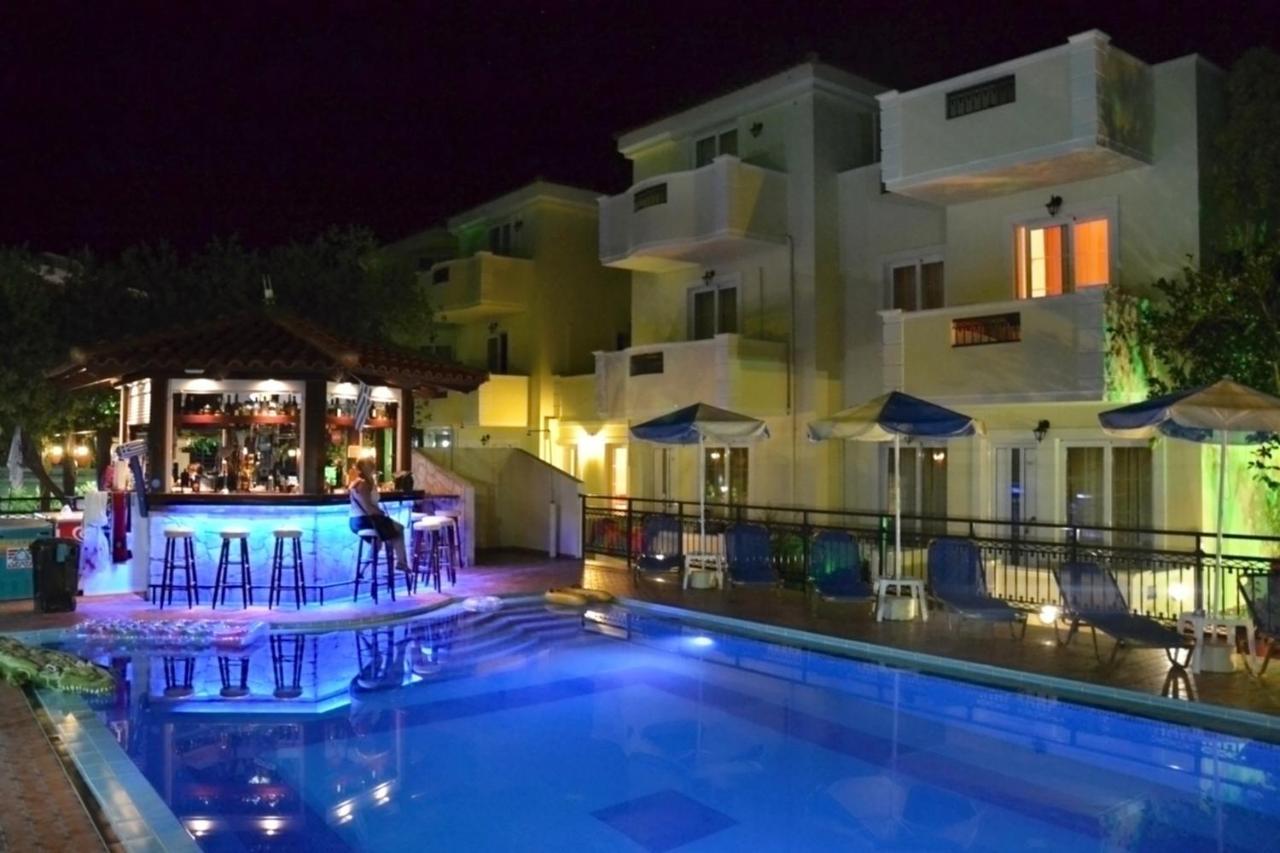 Sofia Studios & Apts Ayía Marína Екстериор снимка