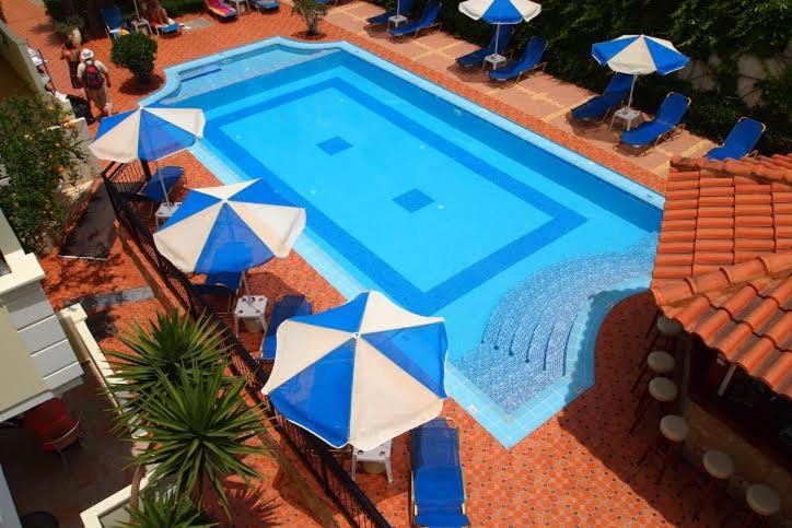 Sofia Studios & Apts Ayía Marína Екстериор снимка